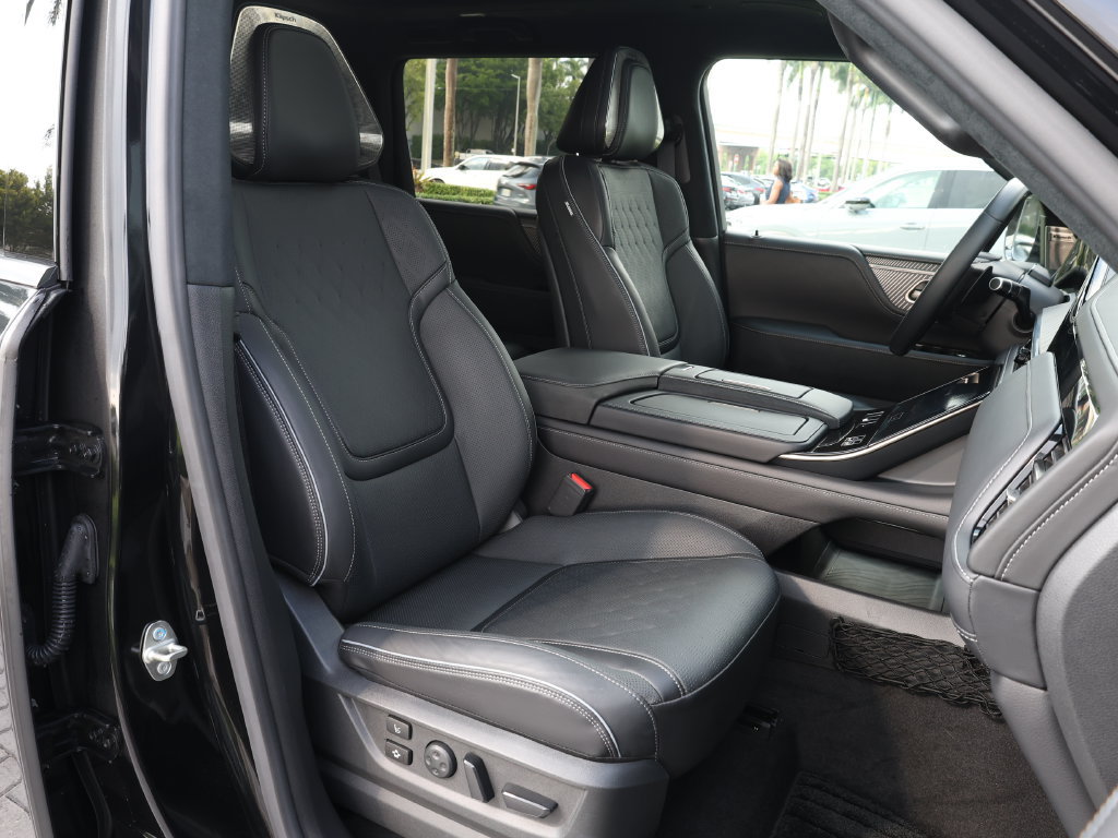 Certified 2026 INFINITI QX80 Autograph w/ Premium Cargo Package AWD/4WD image 25