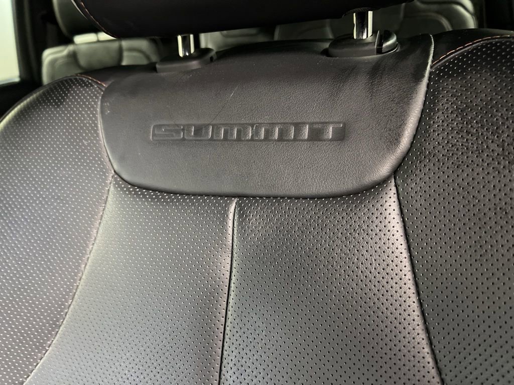 Used 2023 Jeep Grand Cherokee L Summit w/ High Altitude Package image 27