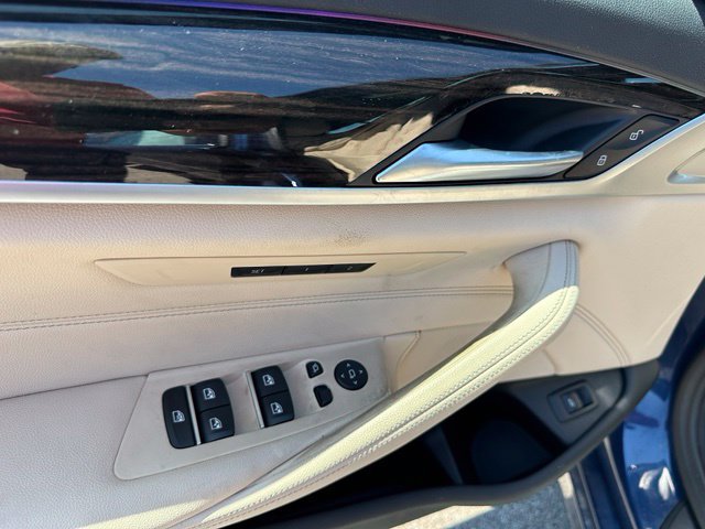 Used 2023 BMW 530i xDrive w/ Convenience Package AWD/4WD image 18