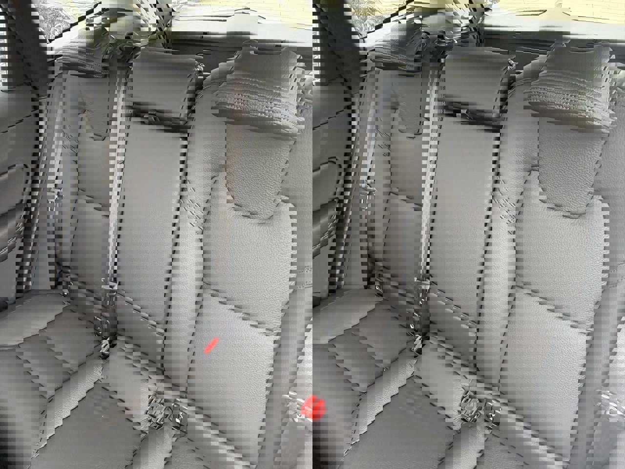 New 2025 Volvo XC60 T8 Plus w/ Protection Package Premier image 22