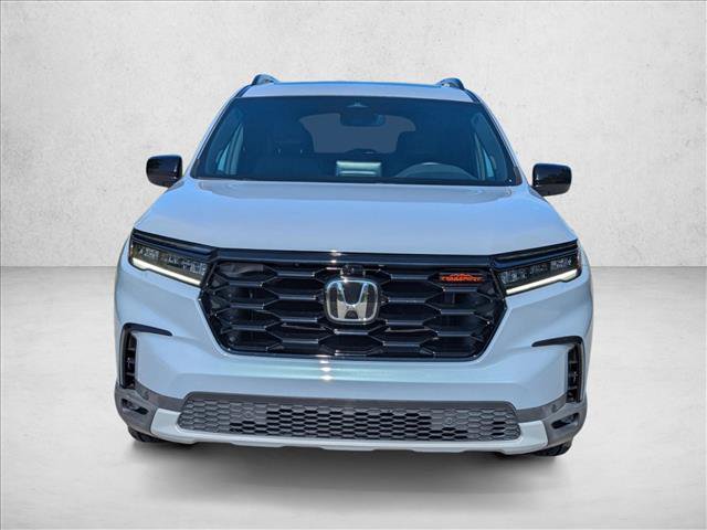 Used 2024 Honda Pilot TrailSport image 2