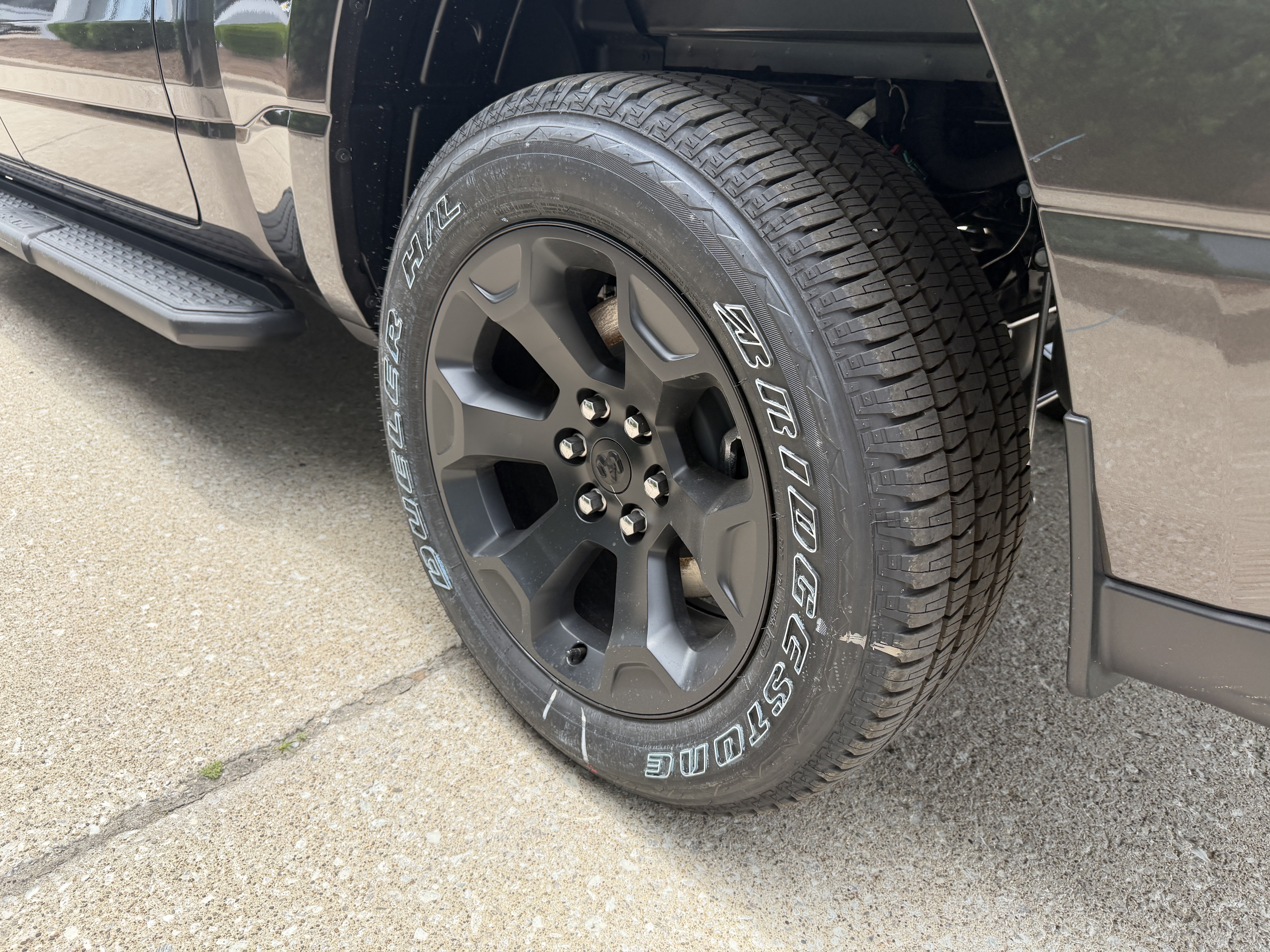 New 2026 RAM 1500 Express AWD/4WD image 12