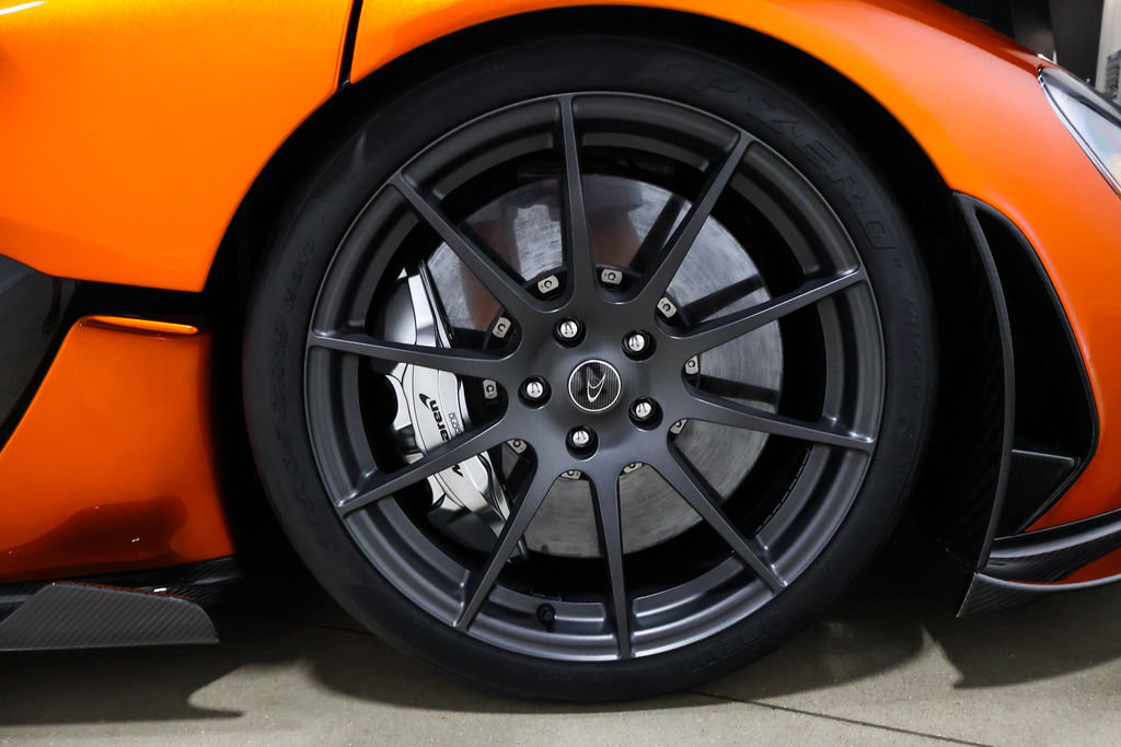 Used 2014 McLaren P1 RWD image 27