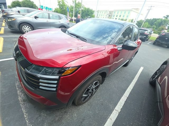 Used 2025 Nissan Kicks SV FWD image 2