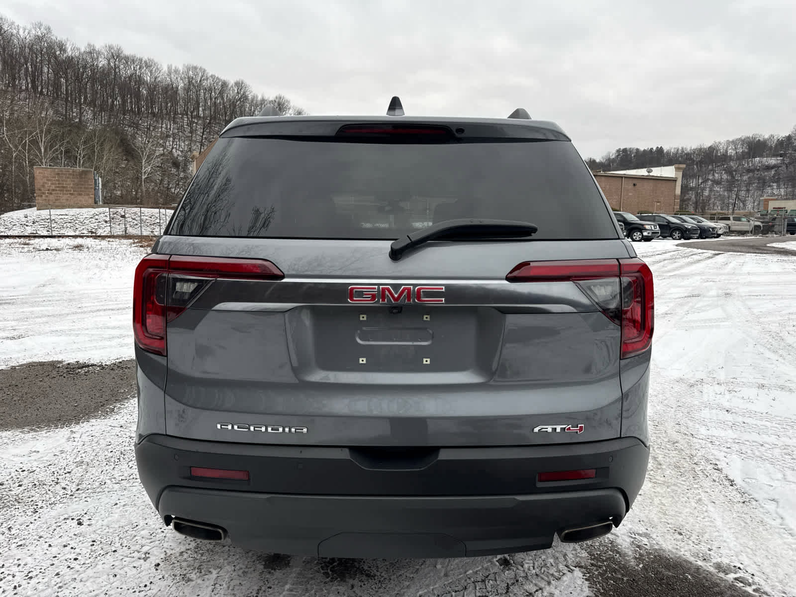 Used 2022 GMC Acadia AT4 w/ Technology Package image 6