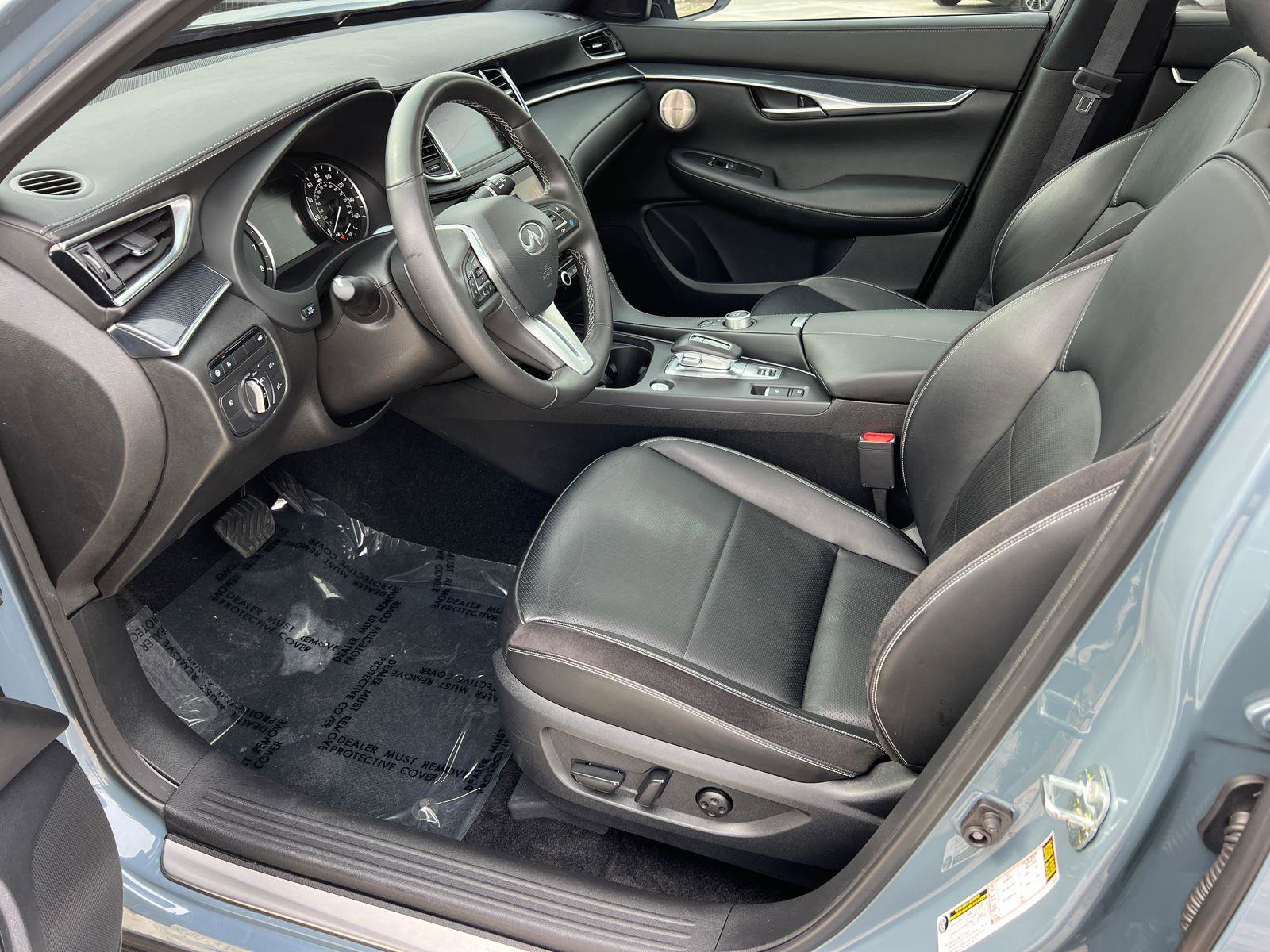 Used 2024 INFINITI QX50 Sport image 9