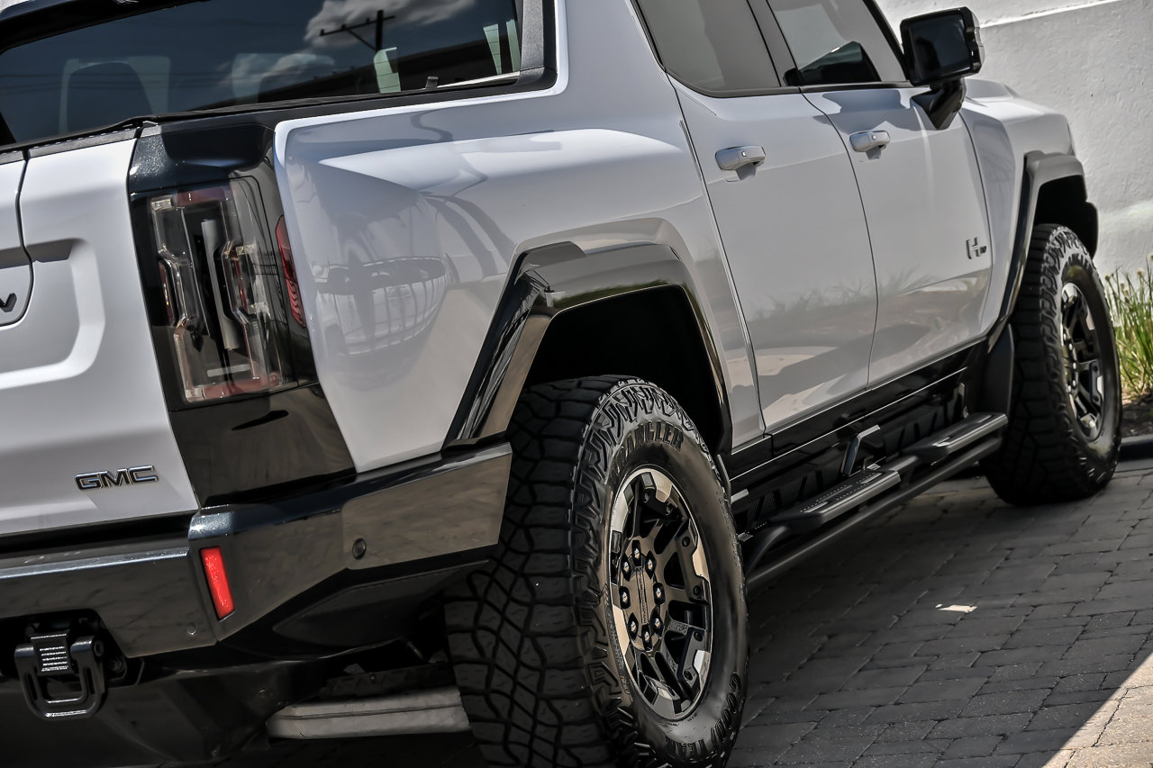 Used 2022 GMC Hummer EV Edition 1 w/ LPO, Illumination Package AWD/4WD image 8