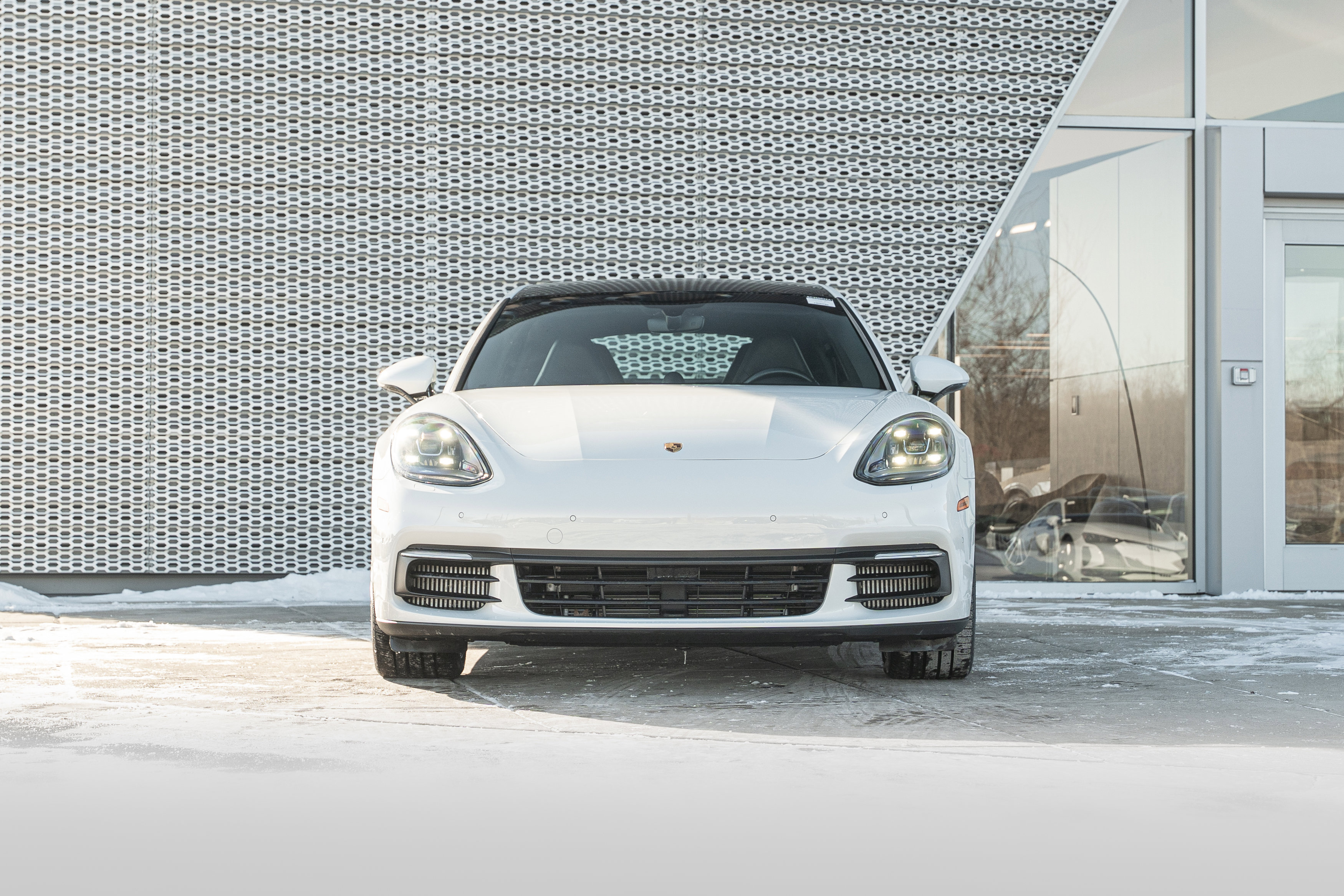 Used 2020 Porsche Panamera 4S image 38