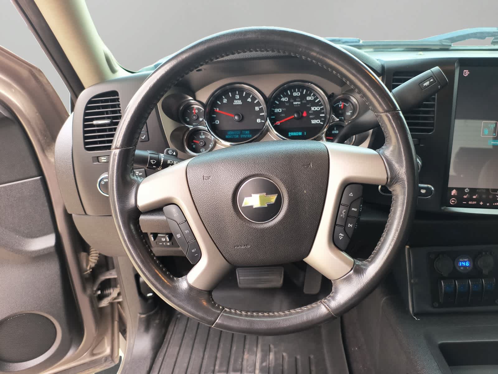 Used 2012 Chevrolet Silverado 2500 LT w/ Interior Plus Package AWD/4WD image 12