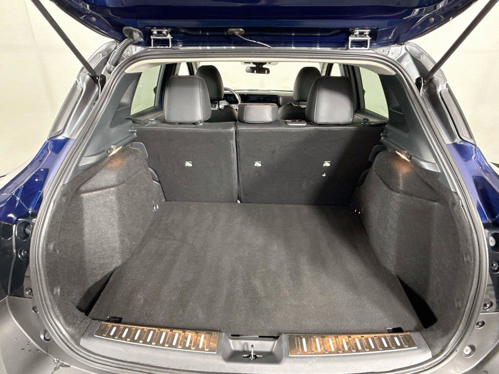 Used 2025 Nissan Kicks SR w/ Illumination Package AWD/4WD image 16