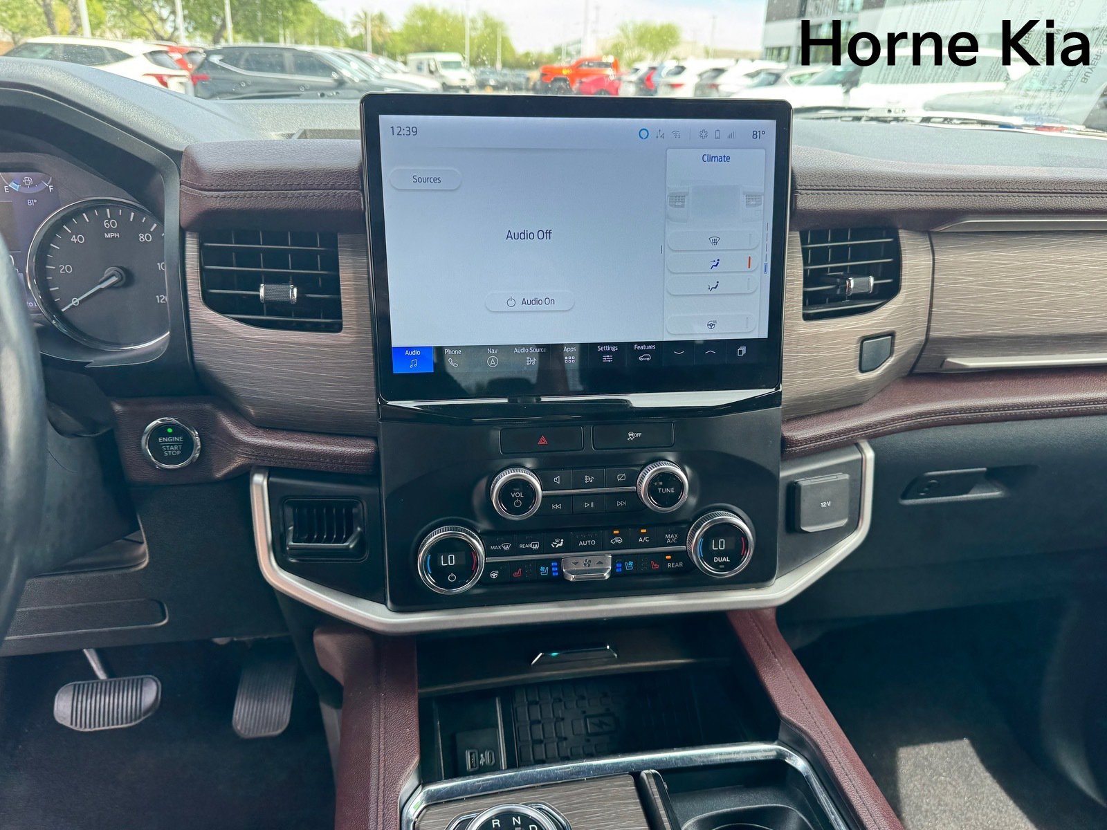 Used 2022 Ford Expedition Max Limited AWD/4WD image 21