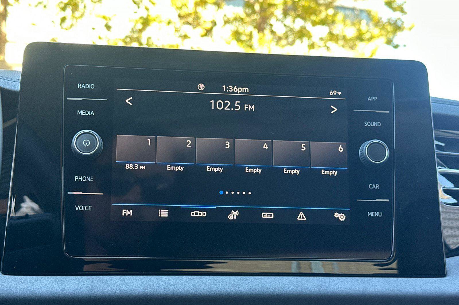 New 2025 Volkswagen Jetta SE image 16