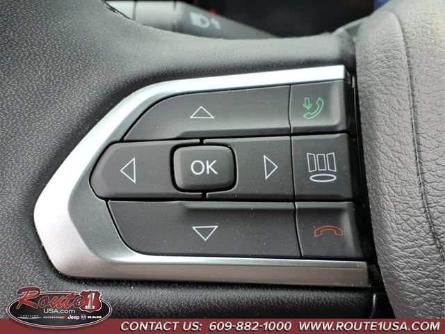 Used 2025 Jeep Compass Limited w/ Elite Group AWD/4WD image 29