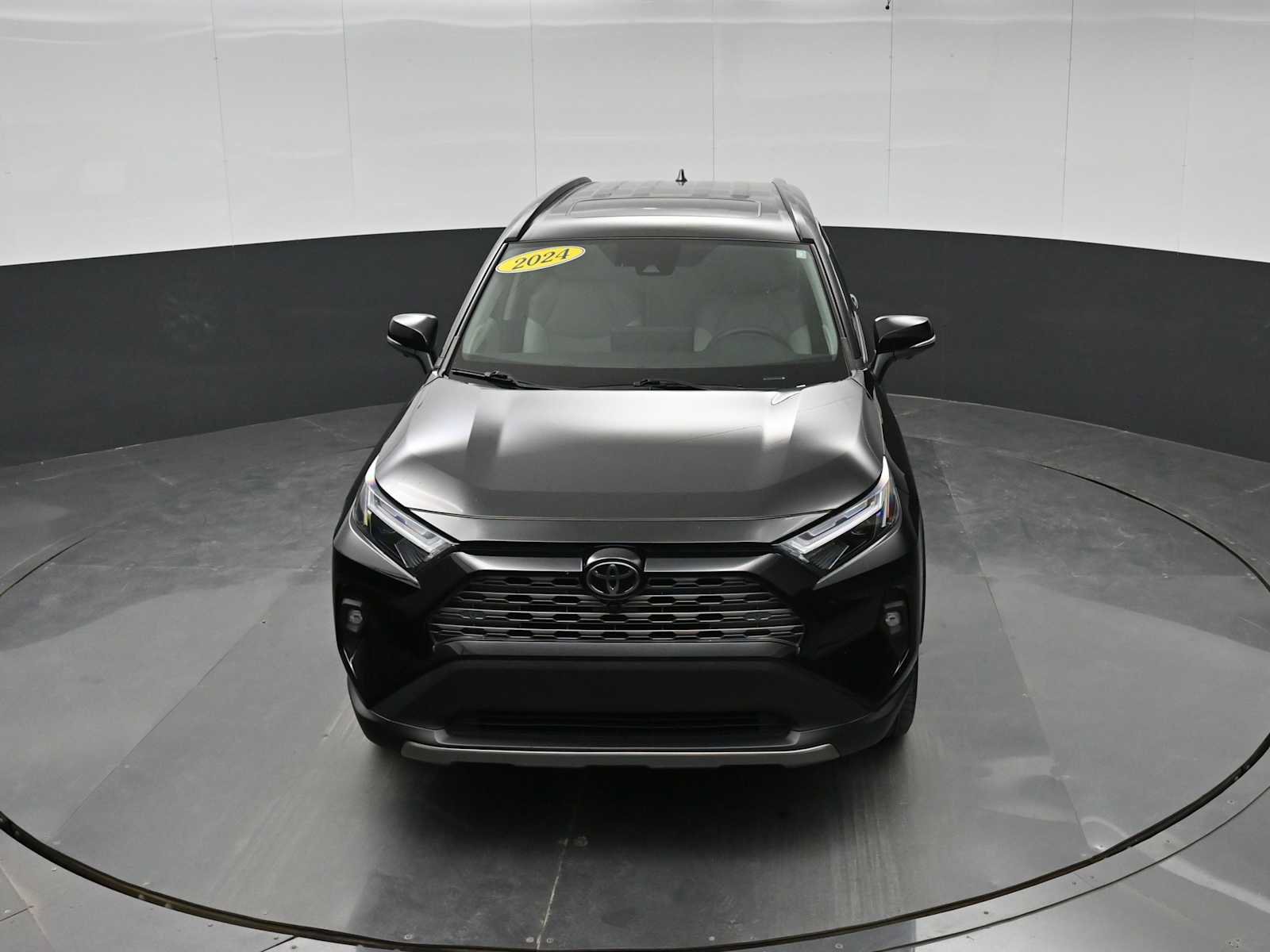 Used 2024 Toyota RAV4 Limited w/ Advanced Technology Package AWD/4WD image 30