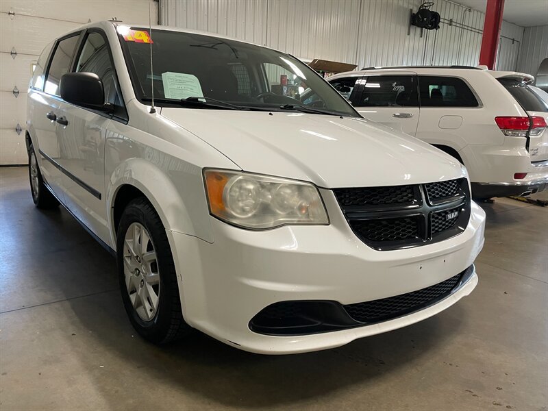 Used 2014 RAM C/V Tradesman FWD image 4