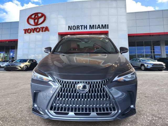 Used 2025 Lexus NX 250 FWD w/ Accessory Package (K3) image 3