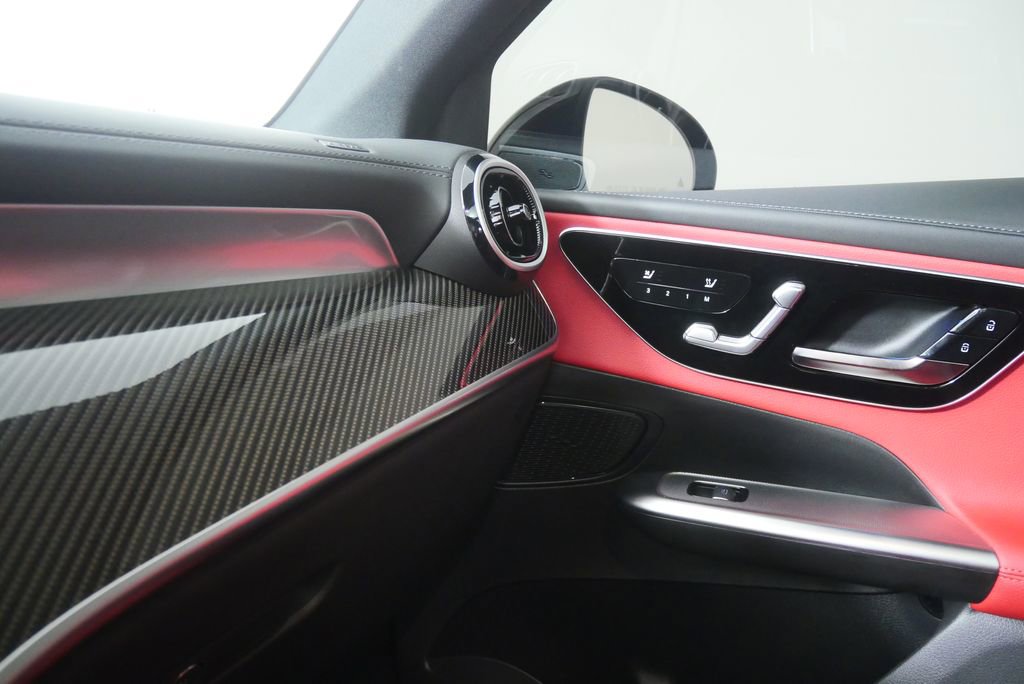 Used 2026 Mercedes-Benz GLC 43 AMG 4MATIC image 25