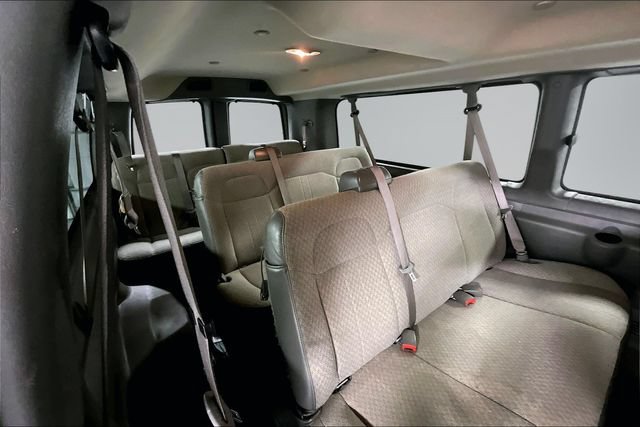 Used 2025 GMC Savana 3500 LT w/ LT Preferred Equipment Group RWD image 19