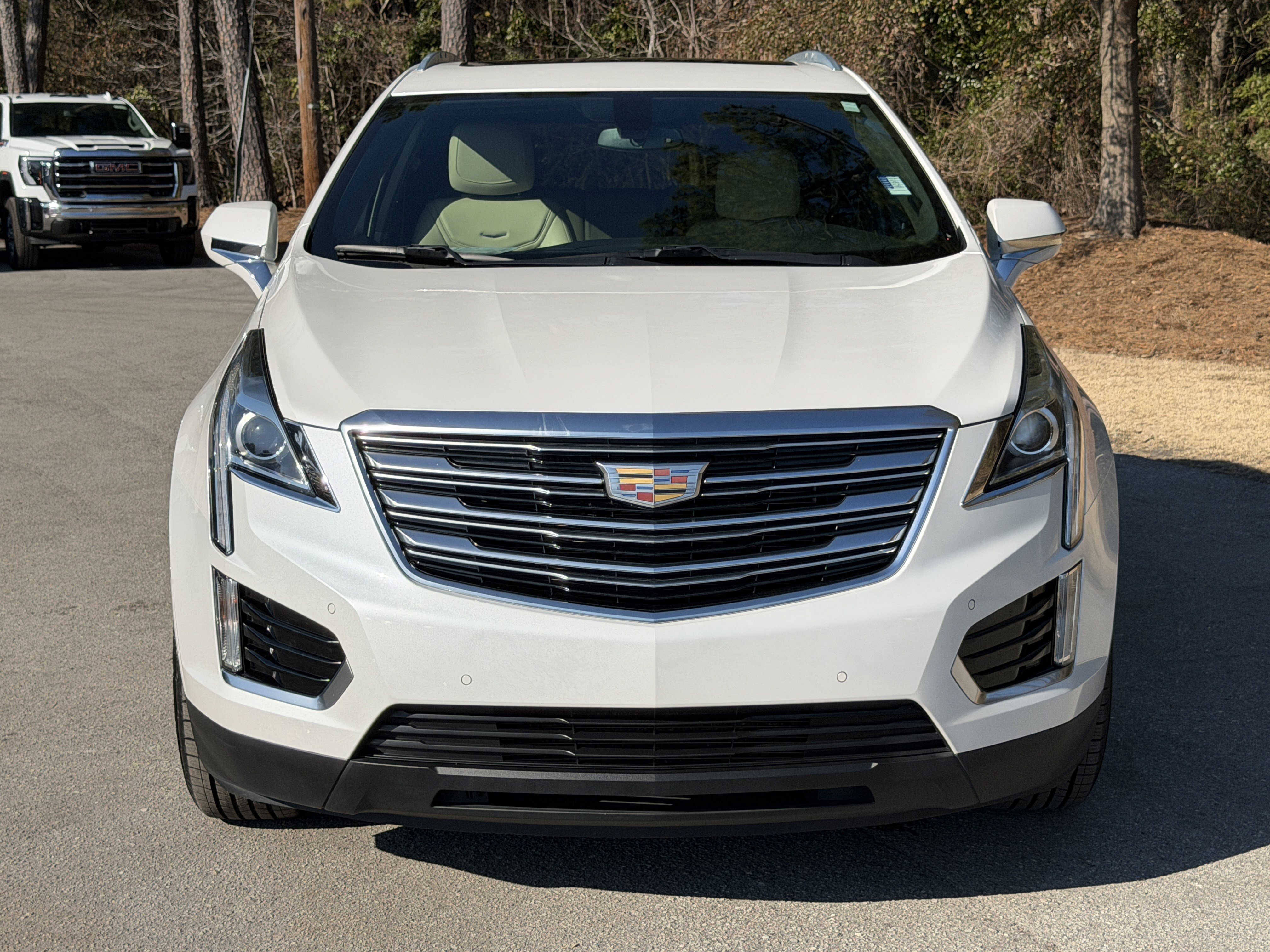 Used 2017 Cadillac XT5 Luxury w/ LPO, Wheel Lock Package image 10