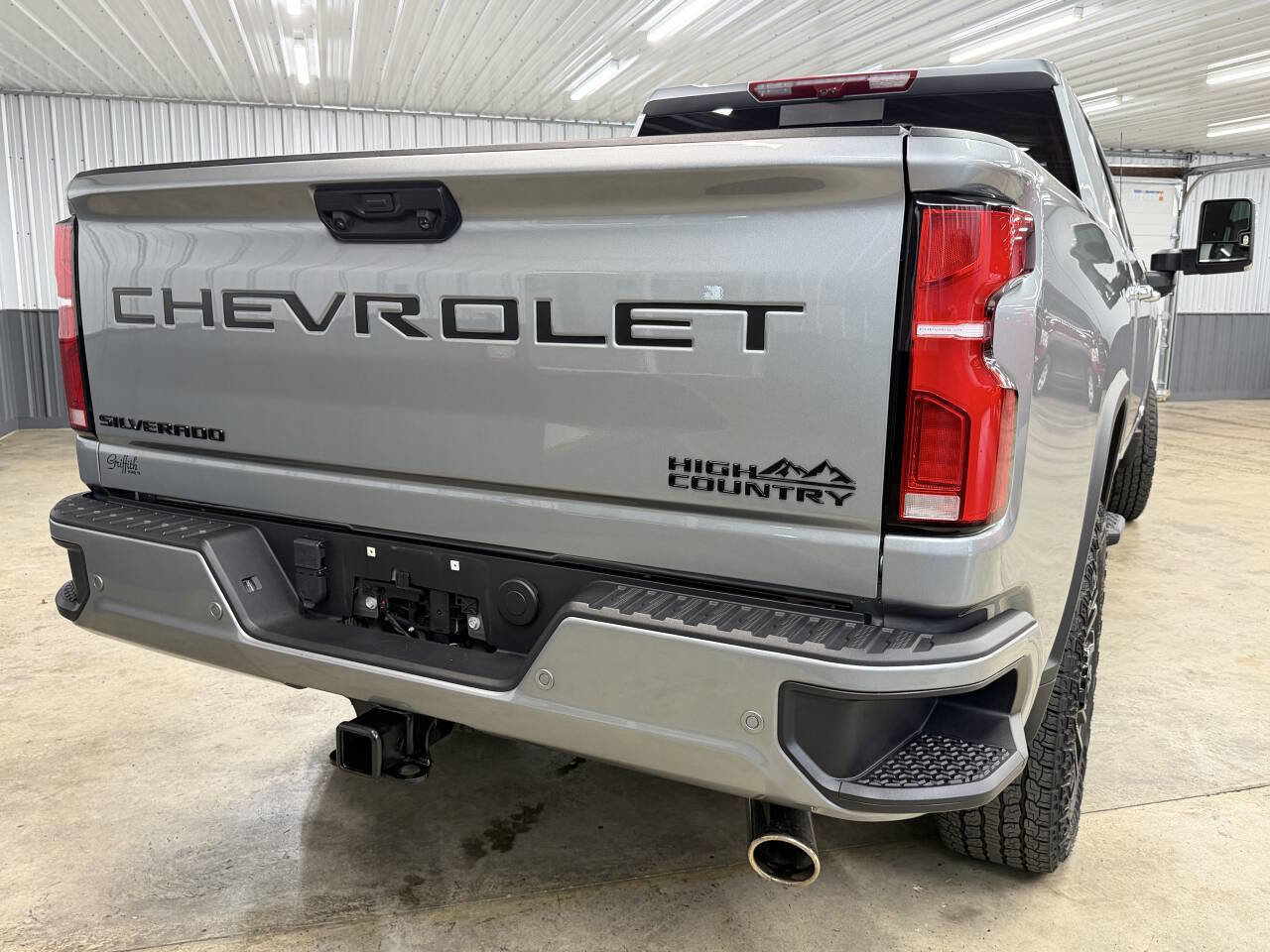 Used 2024 Chevrolet Silverado 2500 High Country w/ High Country Premium Package image 5