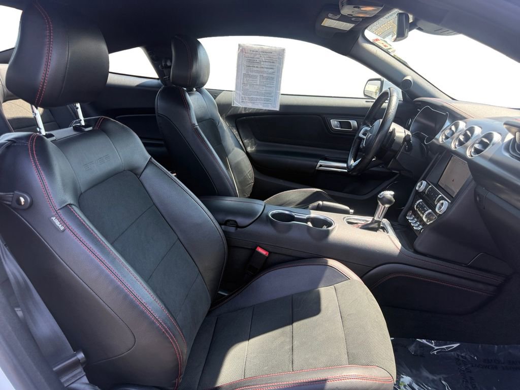 Used 2022 Ford Mustang GT Premium w/ Equipment Group 401A RWD image 17
