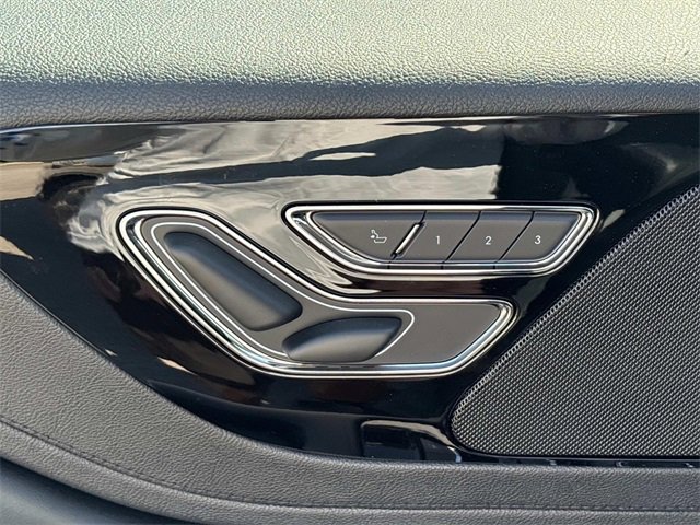 New 2025 Lincoln Aviator AWD w/ Equipment Group 101A image 22