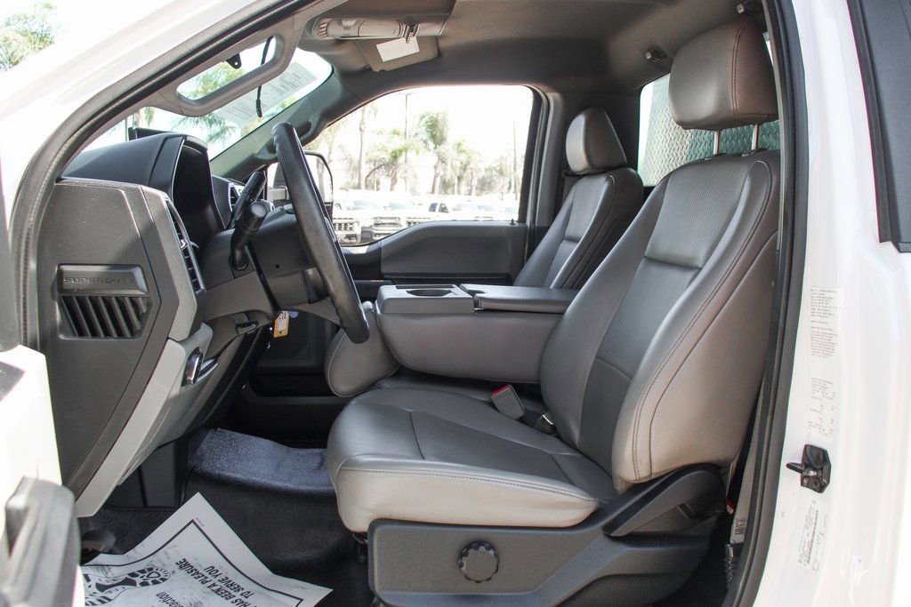 Used 2018 Ford F550 2WD Regular Cab Super Duty image 24