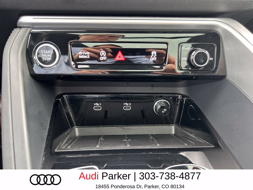 Used 2025 Audi Q5 Premium Plus w/ Premium Plus AWD/4WD image 12