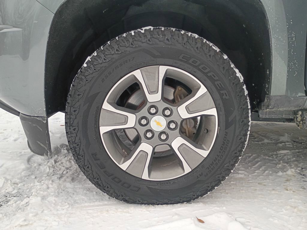 Used 2018 Chevrolet Colorado Z71 w/ LPO, Premium Interior Package image 26