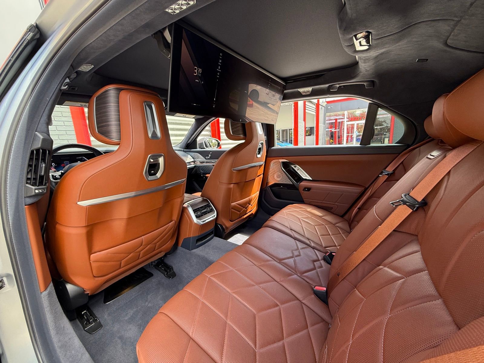 Used 2023 BMW 760i xDrive w/ Luxury Rear Seating Package image 19