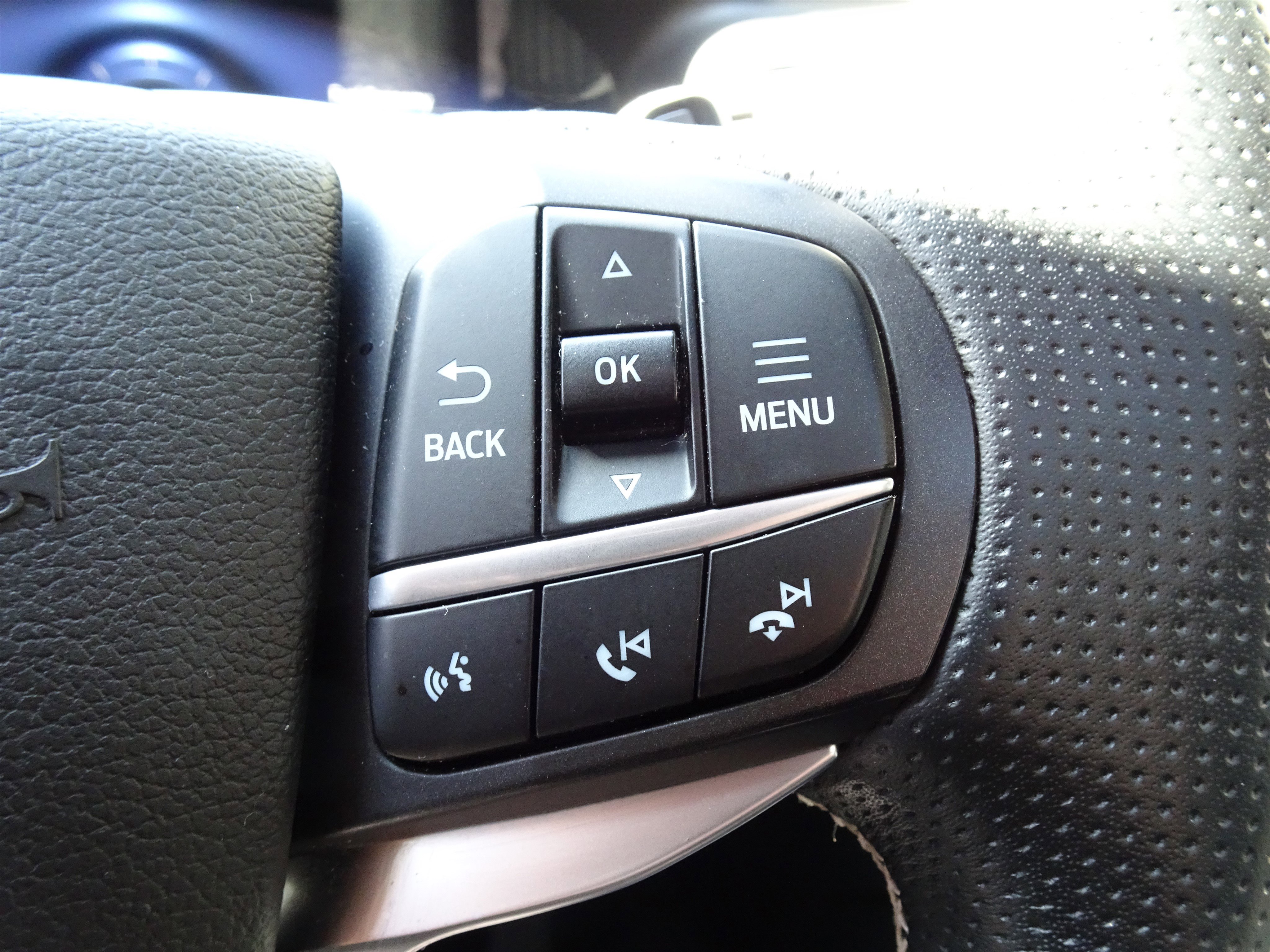 Used 2020 Ford Explorer ST w/ ST Street Pack image 27