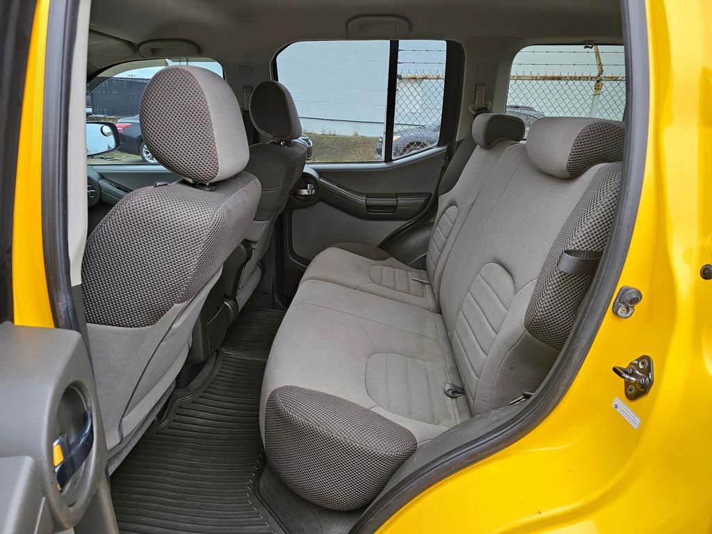 Used 2007 Nissan Xterra S w/ Side & Curtain Airbag Pkg AWD/4WD image 14