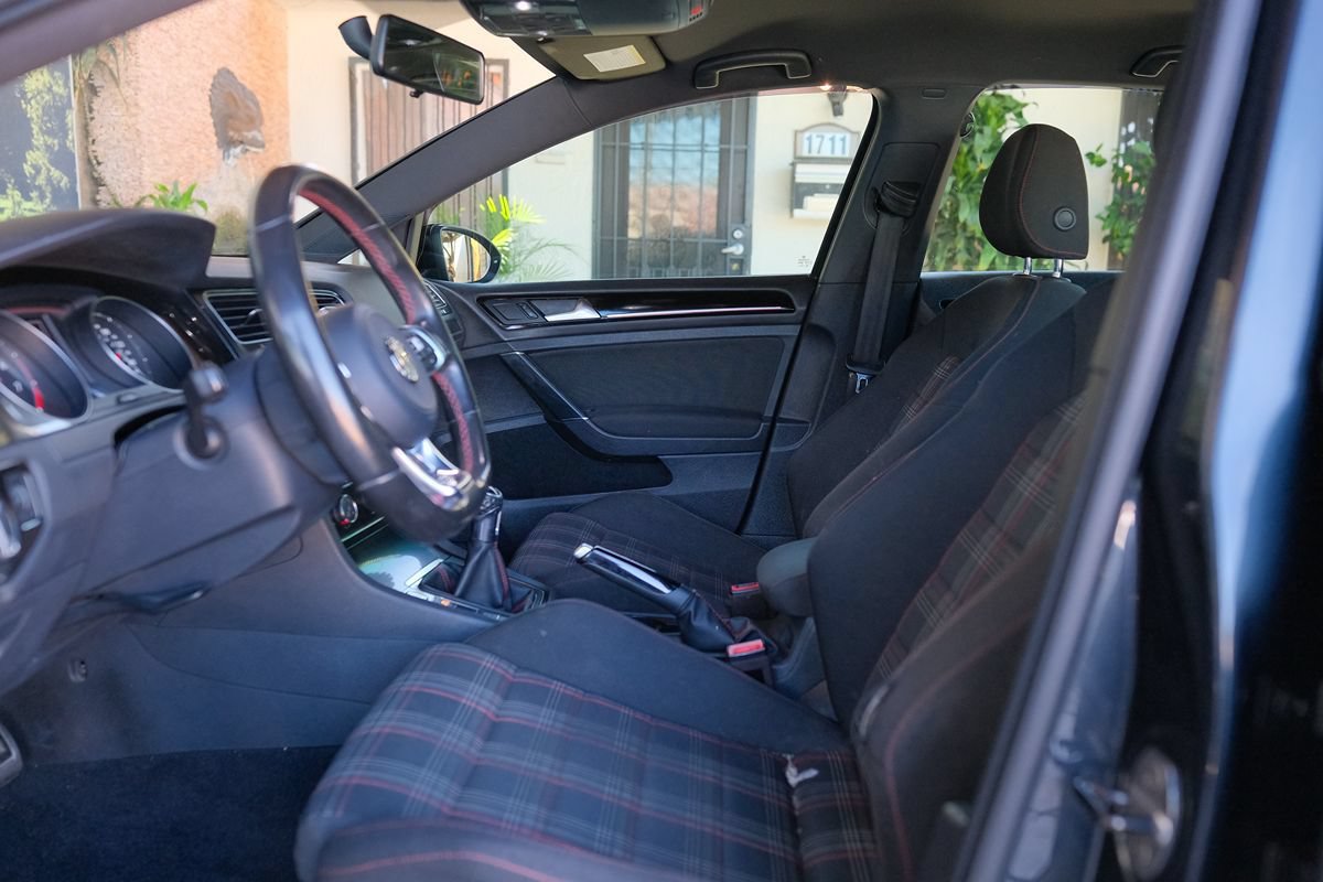 Used 2017 Volkswagen GTI Sport FWD image 14