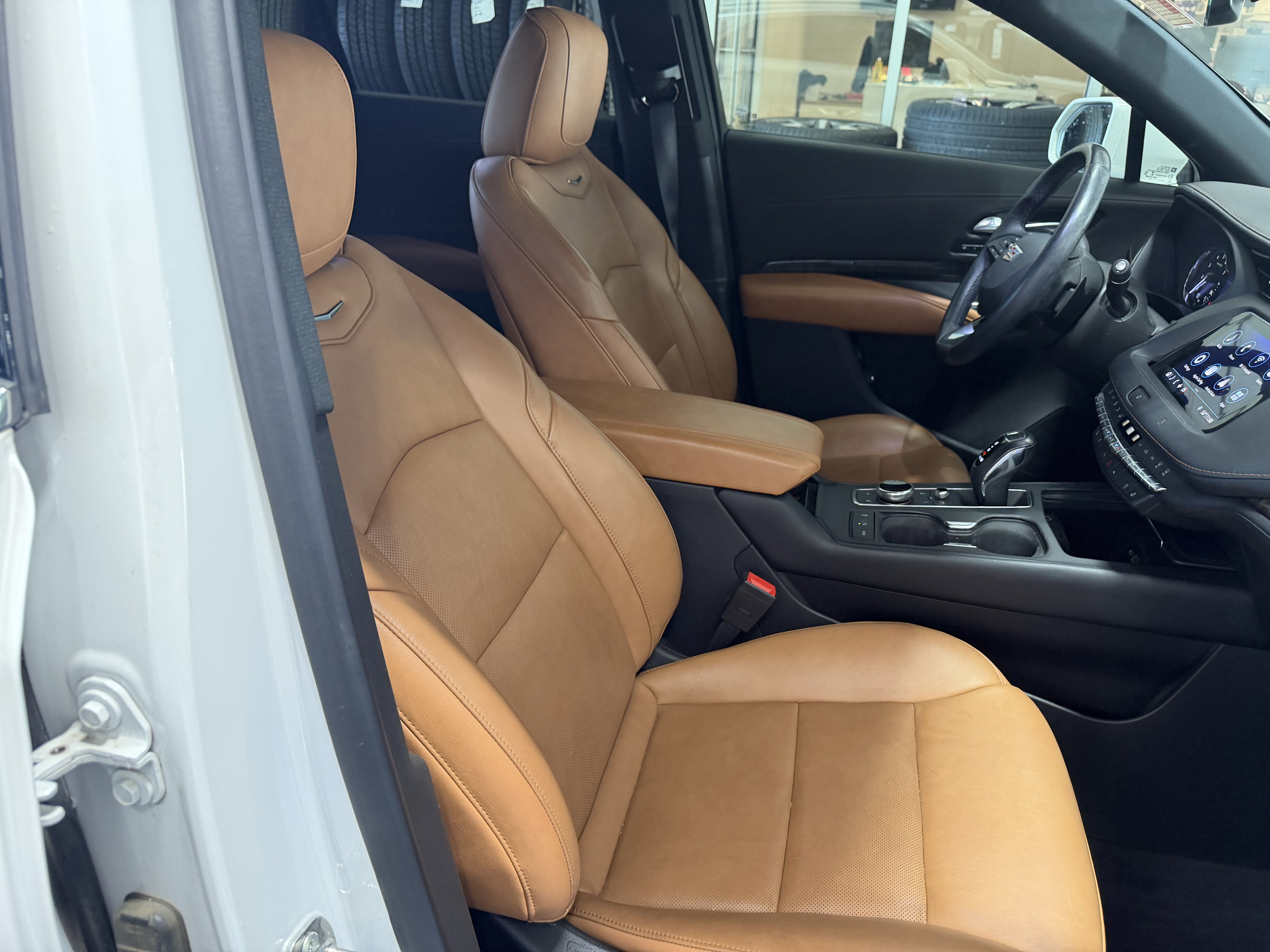 Used 2019 Cadillac XT4 Premium Luxury image 24