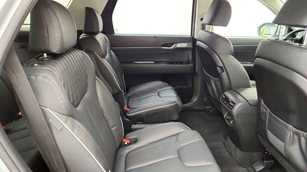 Used 2023 Hyundai Palisade Limited AWD/4WD image 25