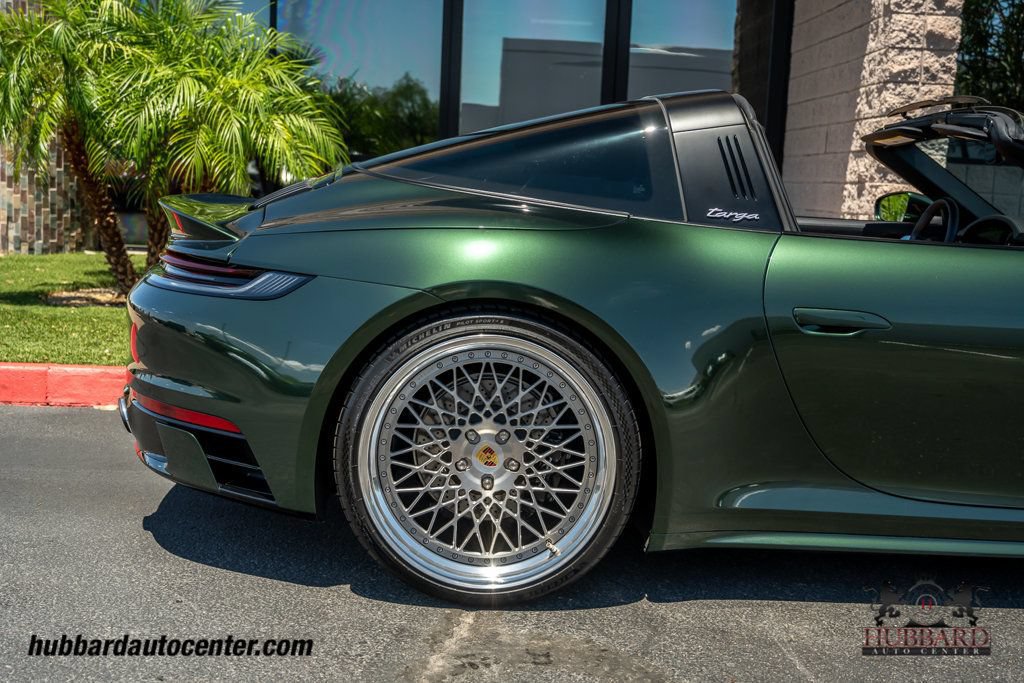 Used 2024 Porsche 911 AWD/4WD image 33