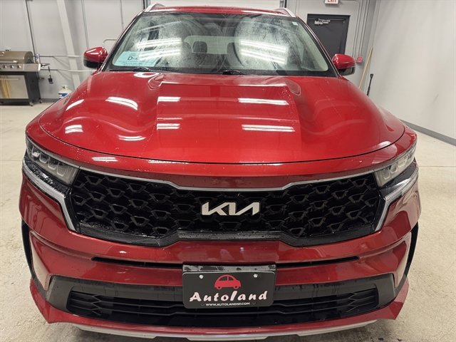 Used 2022 Kia Sorento S image 2