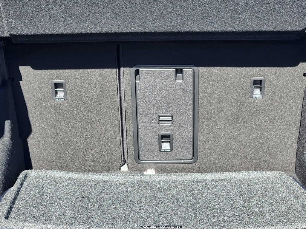 New 2026 Volkswagen Taos SEL image 23