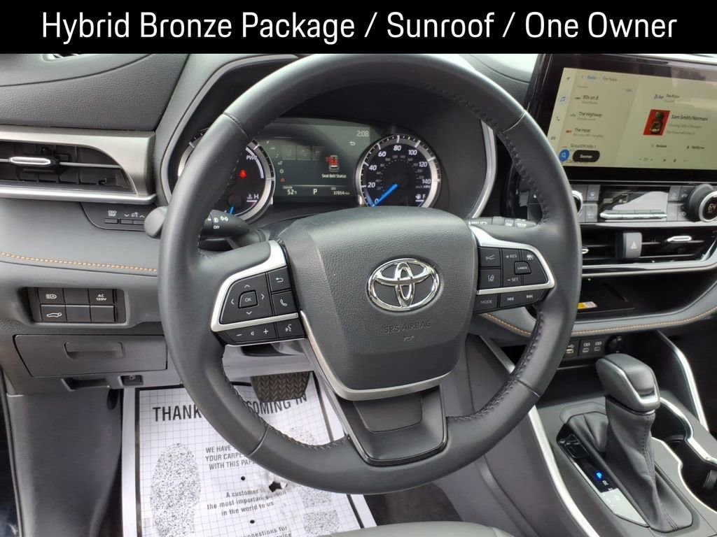 Used 2023 Toyota Highlander Bronze Edition image 22