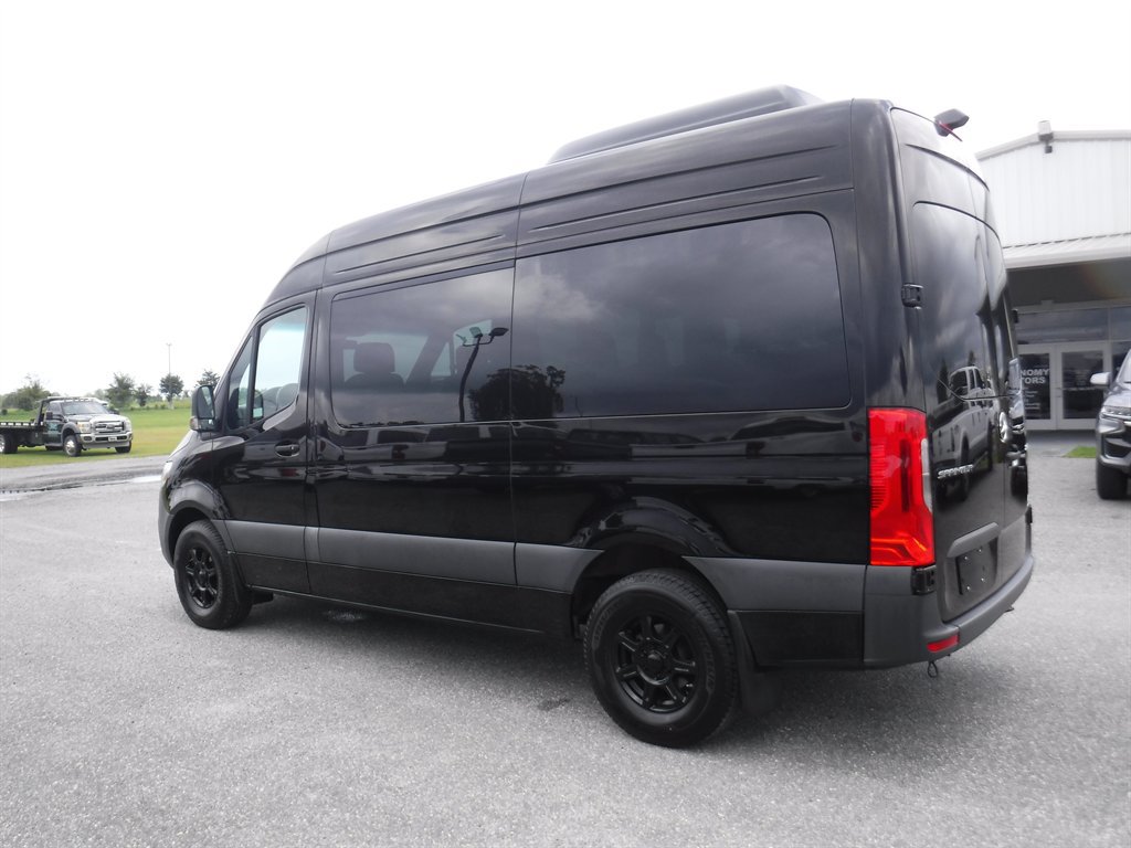 Used 2024 Mercedes-Benz Sprinter 2500 image 11