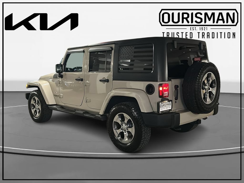 Used 2017 Jeep Wrangler Unlimited Sahara w/ Max Tow Package AWD/4WD image 3