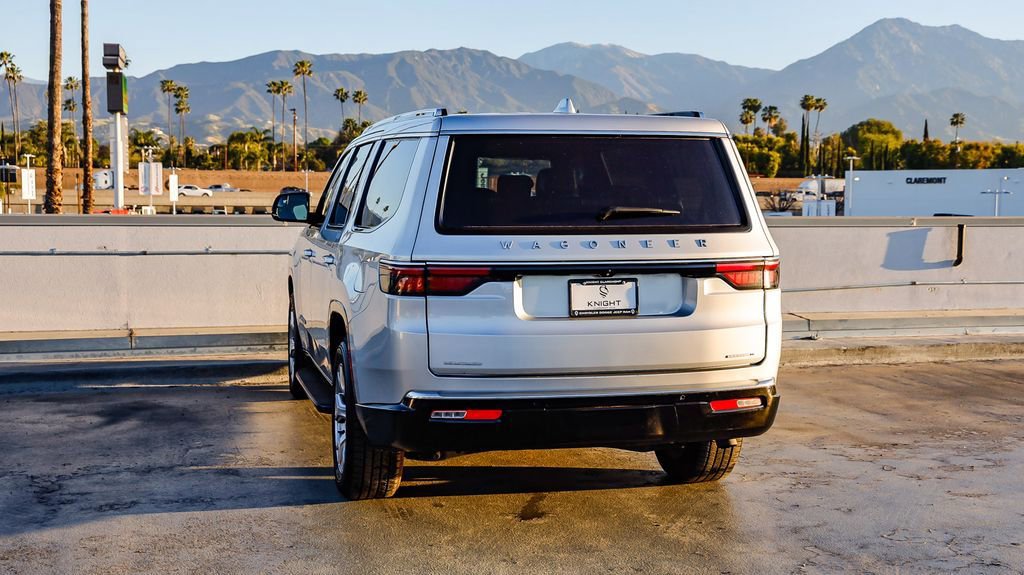 Used 2022 Jeep Wagoneer Series II image 7