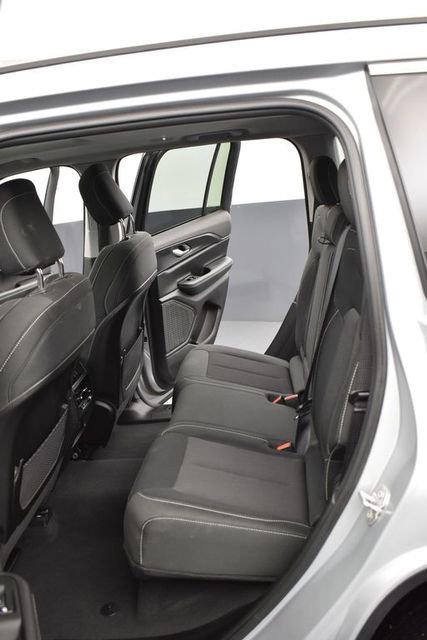 Used 2024 Jeep Grand Cherokee Laredo X w/ Trailer Tow Package image 8