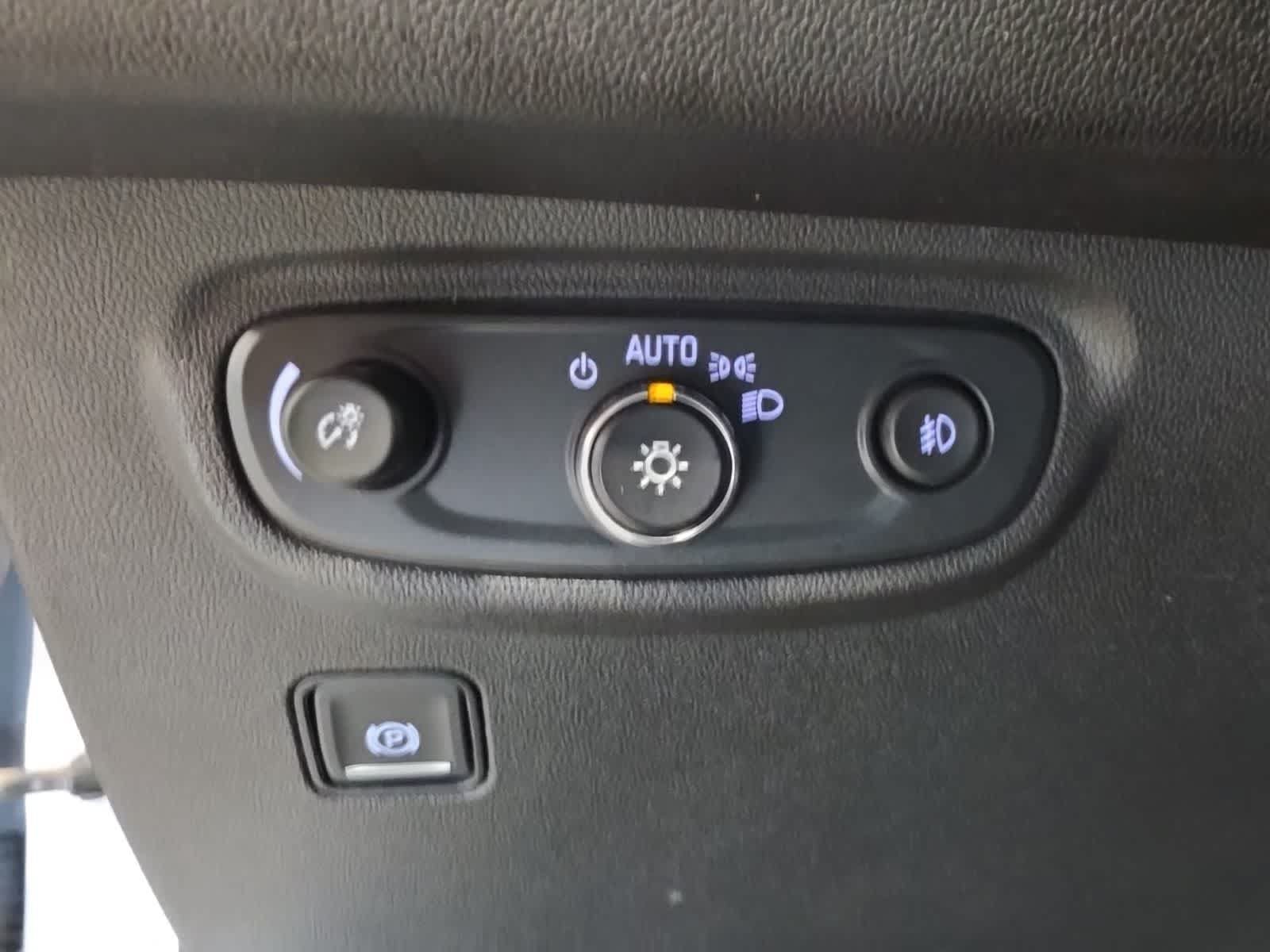 Used 2021 GMC Terrain SLT FWD image 21