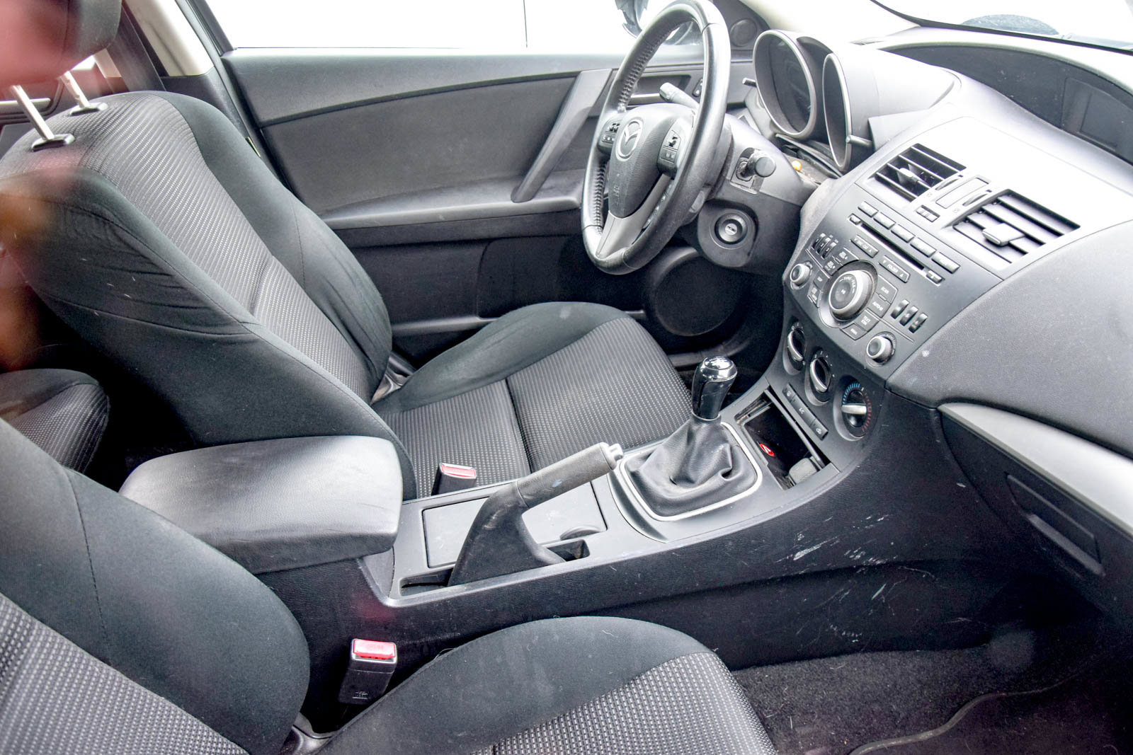 Used 2012 MAZDA MAZDA3 i Touring FWD image 8