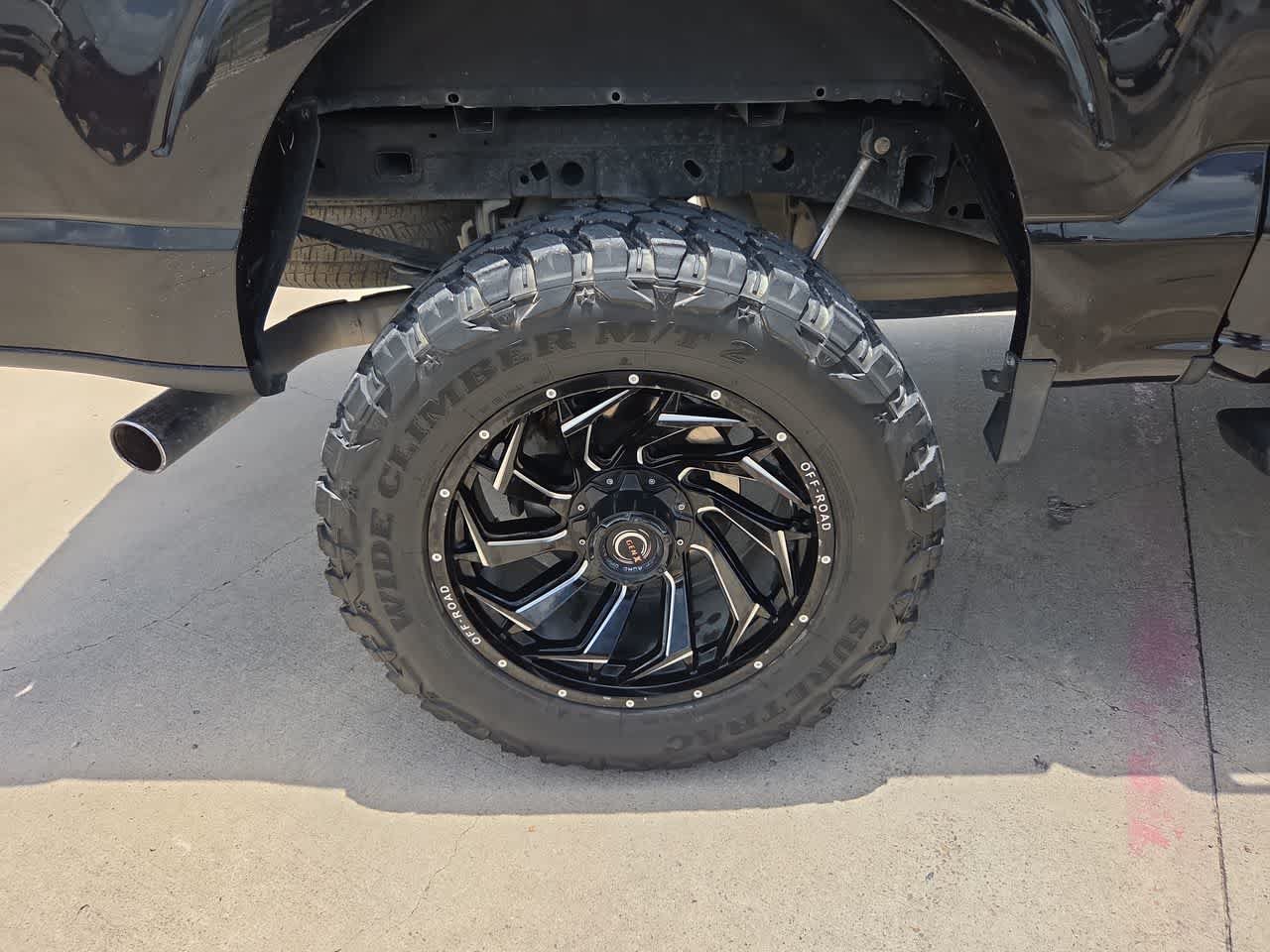 Used 2022 Ford F150 XLT w/ Equipment Group 302A High RWD image 16