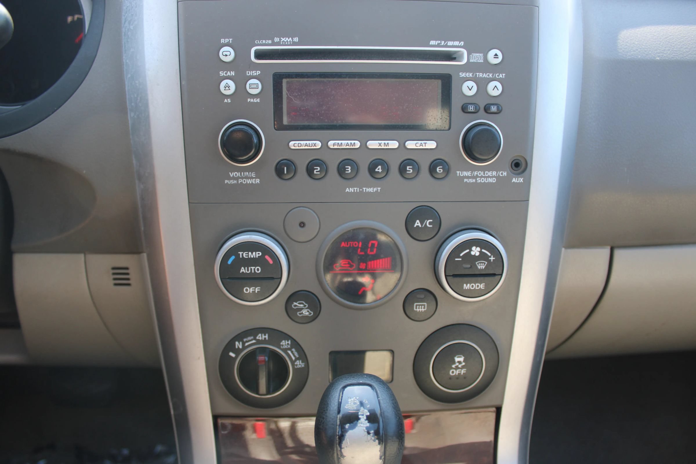 Used 2012 Suzuki Grand Vitara Limited AWD/4WD image 14