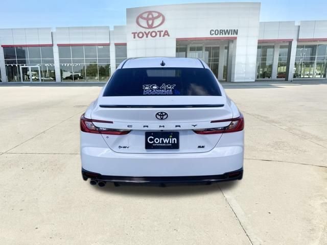 Used 2026 Toyota Camry Hybrid FWD image 5