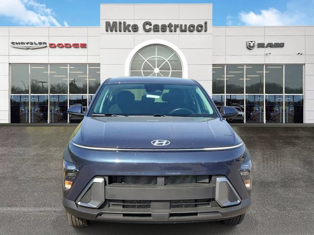Used 2025 Hyundai Kona SE AWD/4WD image 2