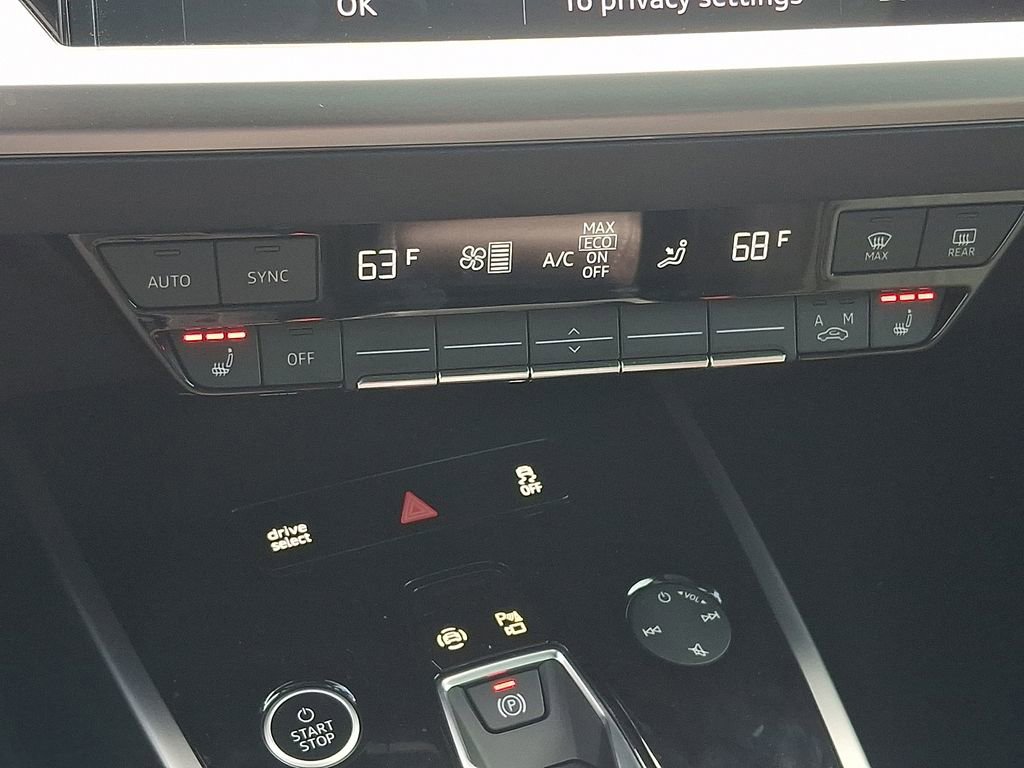 Used 2023 Audi Q4 e-tron Premium Plus w/ Premium Plus image 16